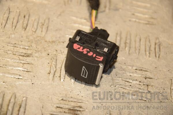 Кнопка стеклоподъемника Ford Fiesta 2008 F1ET14529AA 409975 euromotors.com.ua