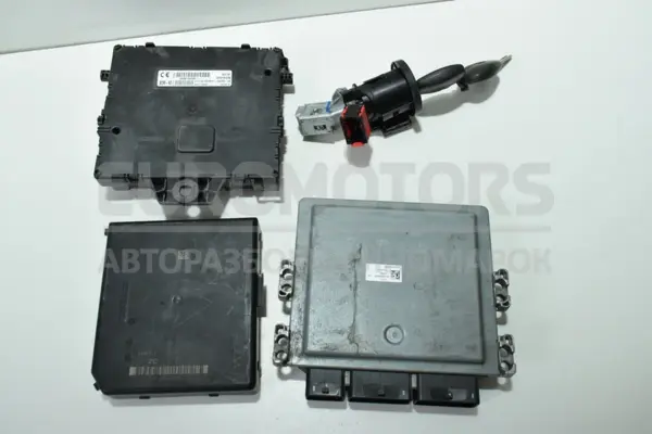Блок управления двигателем (полный комплект зажигания) Nissan NV400 2.3 dci 2010 237108788R it-14229 Дизель - 2