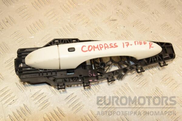 Ручка двери наружная передняя правая Jeep Compass 2017 410400 euromotors.com.ua