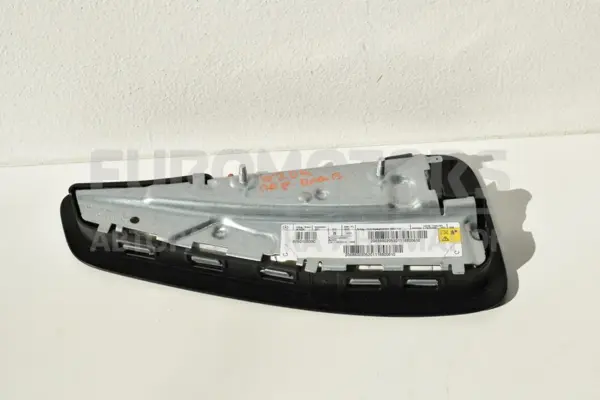 Подушка безопасности переднего правого сиденья Mercedes C-class 2.2 CDI (W204) 2007-2015 605010800C it-14267 Дизель euromotors.com.ua