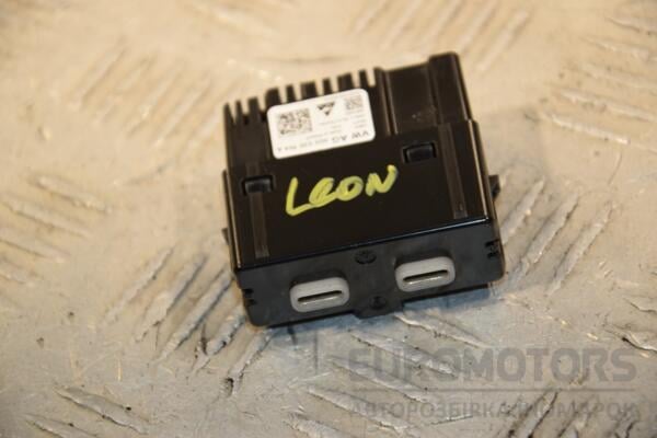 Роз'єм Type-C Seat Cupra Leon 2020-2024 3G5035954A 412478 euromotors.com.ua