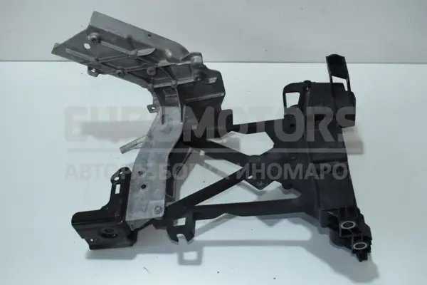 Передній лівий кронштейн Mercedes GLC-class 2.2 D (W253) 2015 A2536210700 it-14450 Дизель - 2