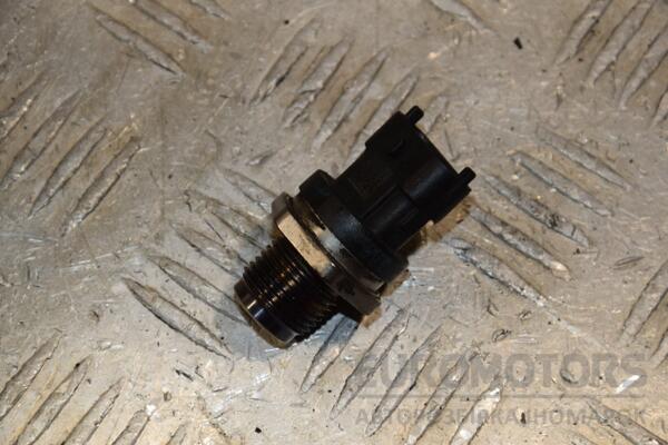 Датчик тиску палива в рейці Renault Trafic 2.0dCi 2001-2014 0281002801 413070 euromotors.com.ua