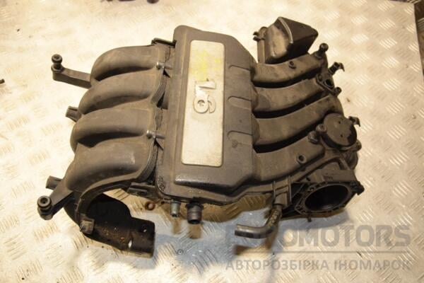 Коллектор впускной пластик VW Golf 1.6 8V (V) 2003-2008 06A133203EM 413709 euromotors.com.ua