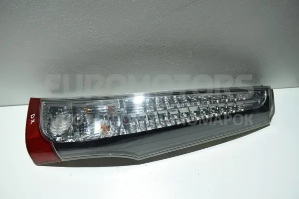 Правый задний фонарь Mitsubishi Grandis 2004-2010 UA-NA4W KOITO 220-87641 it-14694 euromotors.com.ua