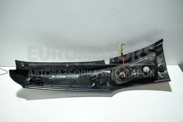Правий задній ліхтар Mitsubishi Grandis 2004-2010 UA-NA4W KOITO 220-87641 it-14694 - 3