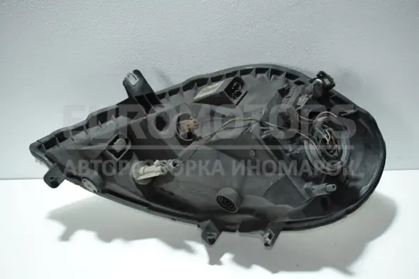 Правая фара 06- Renault Trafic M9R 2001-2014 8200701356 it-14717 Дизель - 2