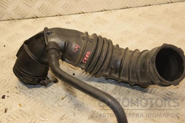 Патрубок воздушного фильтра Kia Ceed 1.4 16V 2007-2012 281381H050 416116 euromotors.com.ua