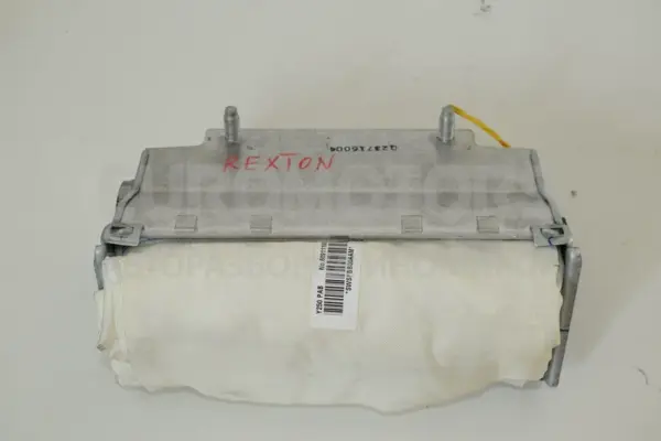 Нижня подушка безпеки (коліно) SsangYong Rexton 2.2 XDI 2012-2017 86210-08016 it-14804 Дизель euromotors.com.ua
