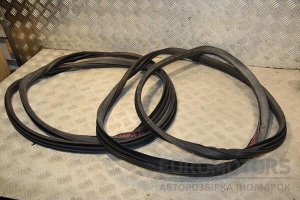 Ущільнювач дверей передній Land Rover Discovery Sport 2014-2019 FK7220708A 418360 euromotors.com.ua