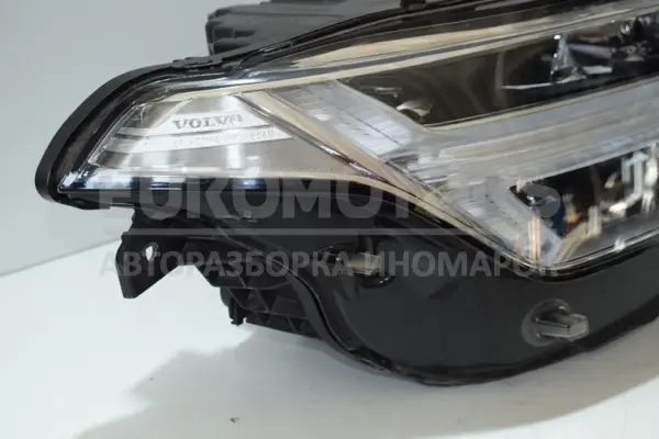 Полностью светодиодная правая фара Volvo XC90 2.0 MildHybrid 2015 32342483 it-15089 Дизель - 2
