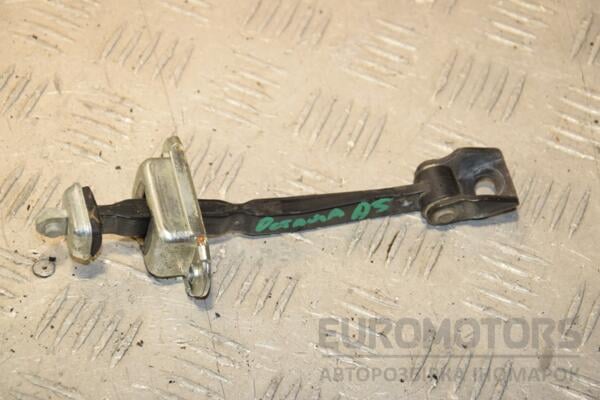 Обмежувач двері передній правий Skoda Octavia (A5) 2004-2013 1Z0837249 419743 euromotors.com.ua