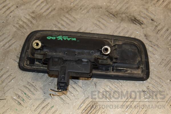 Кнопка відкривання кришки багажника зовнішня Renault Kangoo 2008-2013 8200497807 420664 - 2