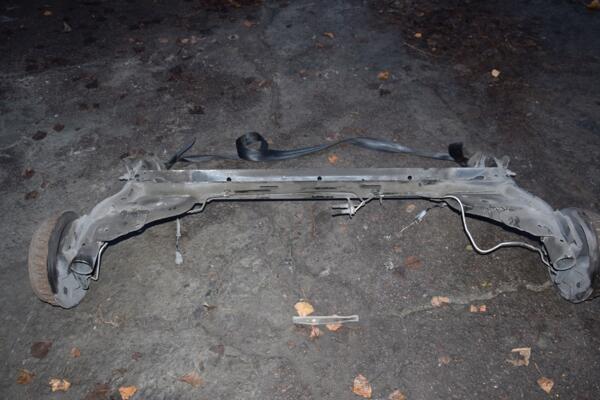 Задня балка в зборі під барабани з ABS Renault Sandero 2020 555019781R 420943 - 4