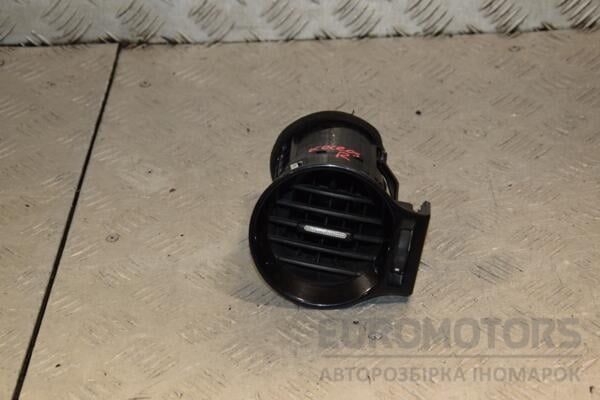 Дефлектор воздушный правый Renault Koleos 2008-2016 68760JY00A 421290 euromotors.com.ua