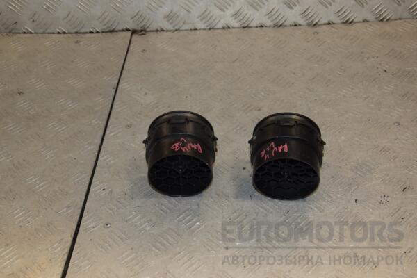 Дефлектор повітряний Toyota Rav 4 2006-2013 5566142030 421386 - 2