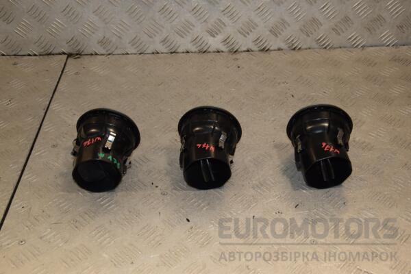 Дефлектор воздушный Mercedes A-class (W176) 2012-2018 A1768300354 421409 - 2