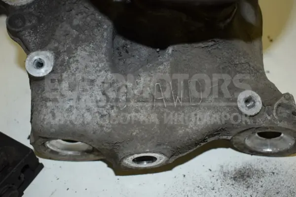 Передня права маточина BMW 1 3.0 (F20) 2010 198788-10 it-15215 Бензин - 3