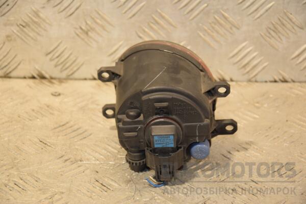 Фара противотуманная правая Toyota Verso-S 2010-2015 812100D042 422120 - 2