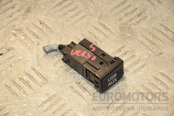 Разьем USB/AUX Toyota Verso-S 2010-2015 8619048030 422163 euromotors.com.ua