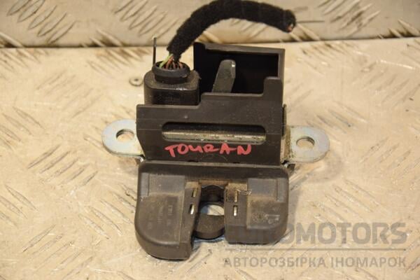 Замок крышки багажника электр 4 пина VW Touran 2003-2010 1T0827505F 422454 euromotors.com.ua