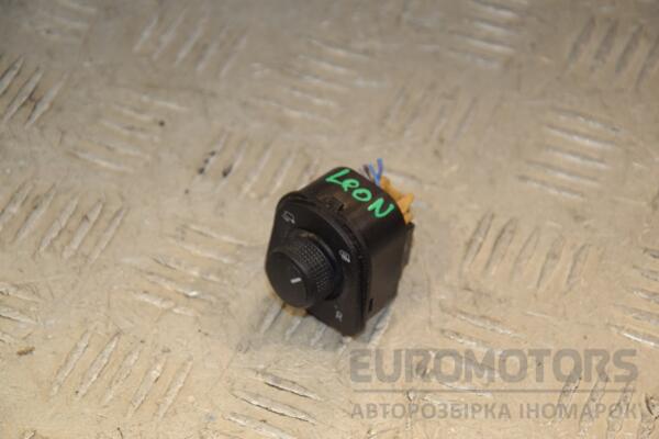Кнопка регулювання дзеркал Seat Leon 2013 5F0959565E 422745 euromotors.com.ua
