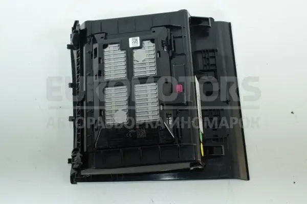 Модуль беспроводной зарядки Skoda Octavia 2.0 TFSI (A7) 2013-2020 5E1863071M it-15395 Бензин - 2