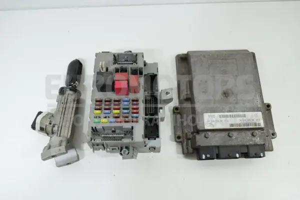 Блок управления двигателем (полный комплект зажигания) Peugeot Boxer 2.2 HDI 2002-2006 9666484680 it-15413 Дизель euromotors.com.ua