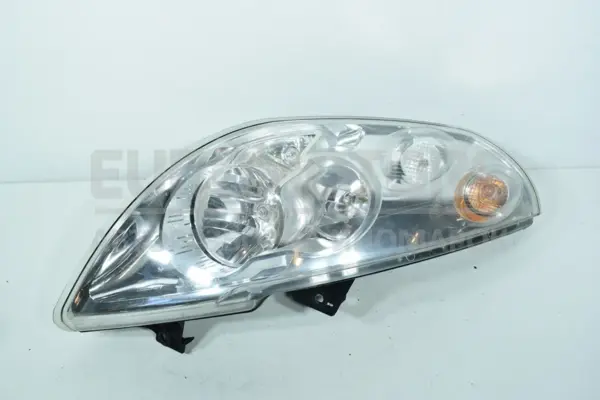 Правая фара Renault Master 2.3dCi 2010 17064602 it-15448 Дизель euromotors.com.ua