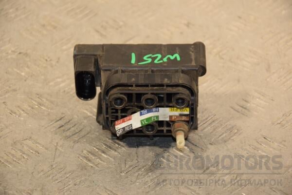 Блок клапанов пневмоподвески Mercedes R-Class (W251) 2005 A2513200058 424854 euromotors.com.ua