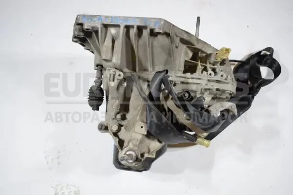 Механическая коробка передач 5-ступенчатая Dacia Duster 1.6 SCe 2010 320106830R it-15486 Бензин - 4