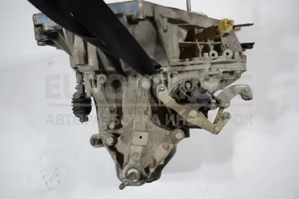 Механическая коробка передач 5-ступенчатая Dacia Duster 1.6 SCe 2010 320106830R it-15486 Бензин - 5