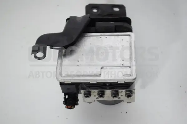Блок АБС Skoda Octavia 2.0 TFSI (A7) 2013-2020 5Q0614517CR it-15516 Бензин euromotors.com.ua