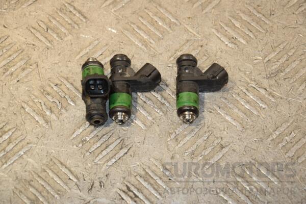 Форсунка бензин электрическая Skoda Fabia 1.2 12V 2007-2014 03E906031 427518 euromotors.com.ua