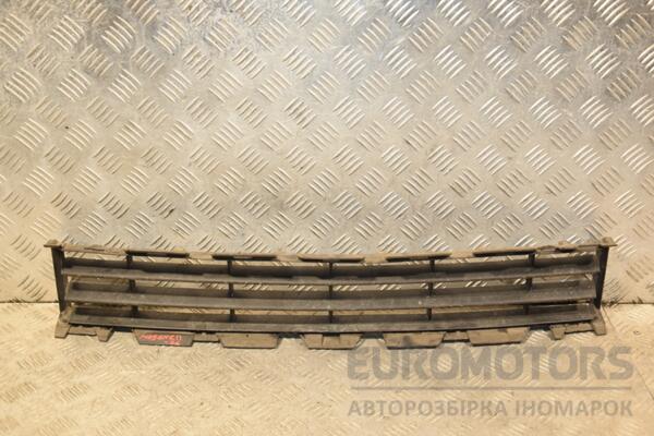 Решетка переднего бампера центральная -06 Renault Megane (II) 2003-2009 8200114155 427804 euromotors.com.ua