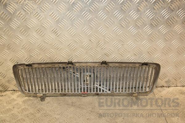 Решетка радиатора -05 (дефект) Volvo V70 2001-2006 8659875 427892 - 2