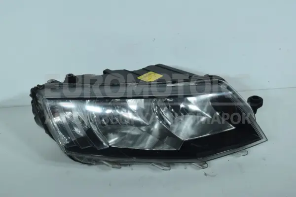 Правая фара Skoda Octavia 2.0tdi (A7) 2013-2020 130702425500 it-15571 Дизель euromotors.com.ua