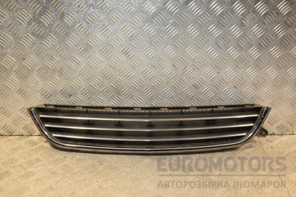 Решетка переднего бампера центральная 08- Opel Zafira (B) 2005-2011 13247306 428031 euromotors.com.ua