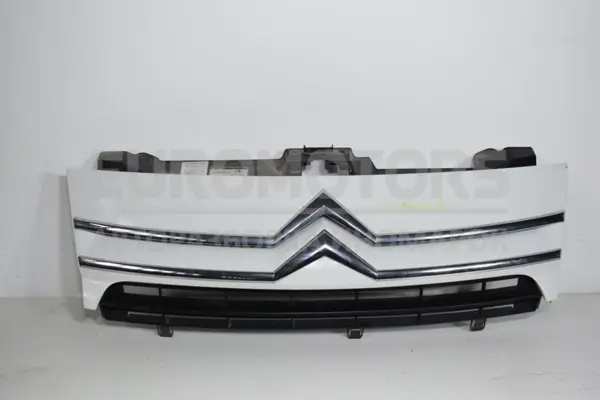 Решетка радиатора 07-12 Citroen Jumpy 2007-2016 1497645077 it-15634 euromotors.com.ua