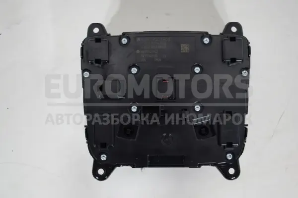 Управление мультимедийной системой автомобильной магнитолы Mercedes B-class 2.0cdi (W247) 2019 A2479003903 it-15864 Дизель - 2