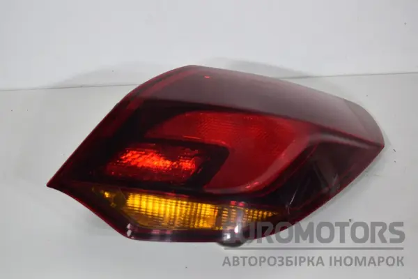 Правий світлодіодний задній ліхтар Opel Astra (J) 2009-2015 it-15885 Дизель euromotors.com.ua