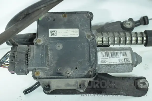 Ручне гальмо з електронним гальмом стоянки Opel Astra (J) 2009-2015 13334738 it-15897 Дизель - 2