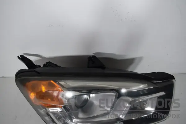 Права ксенонова фара SsangYong Korando C D20R 2010 8310634000 it-15902 Дизель - 4