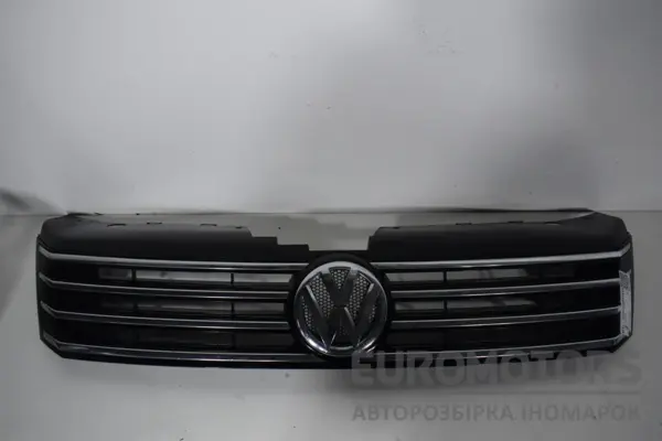 Решетка радиатора VW Passat 2.0 TDI (B7) 2010-2014 3AA853651 it-15971 Дизель euromotors.com.ua