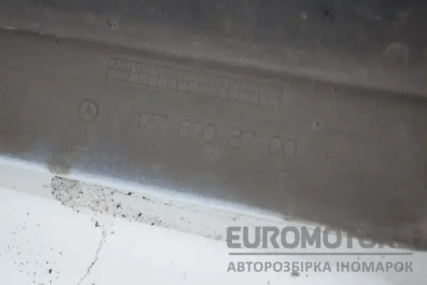 Праві порогові кришки Mercedes B-class 2.0cdi (W247) 2019 A1776908600 it-16002 Дизель - 4