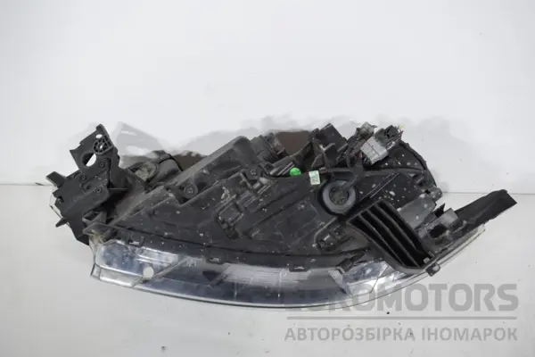 Ліва біксенонова фара Mitsubishi Outlander 2.2tdi 2012 8301CB64 it-16218 Дизель - 5