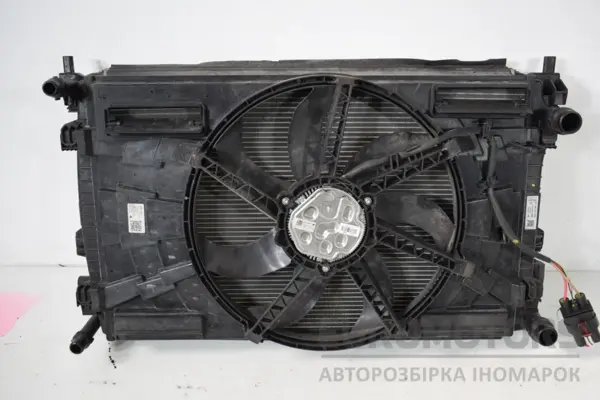 Повний водяний радіатор із дифузором Seat Leon 2.0 TDI 2013 5Q0121251HS it-16231 Дизель euromotors.com.ua