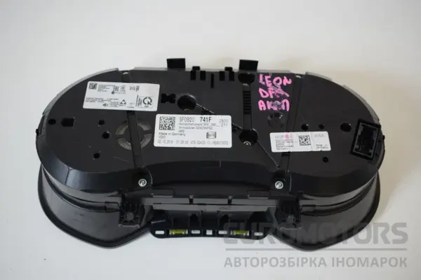 Приборная панель Seat Leon 2.0 TDI 2013 5F0920741F it-16291 Дизель - 2