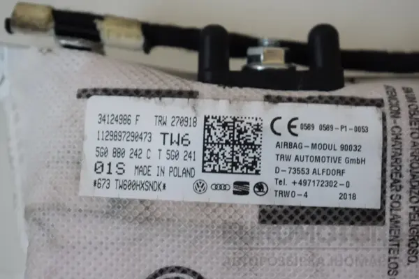Подушка безпеки правого сидіння Seat Leon 2.0 TDI 2013 5G0880242C it-16295 Дизель - 2
