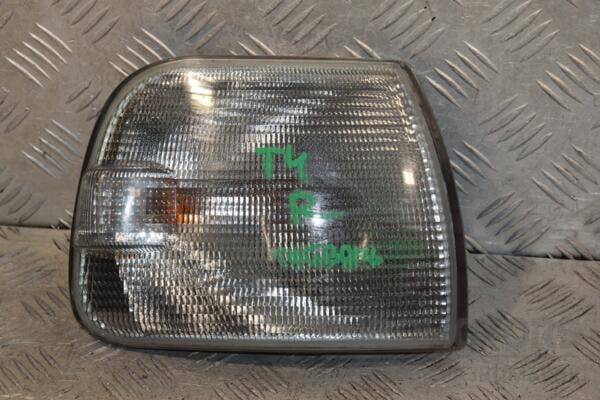 Поворотник правый 96- VW Transporter (T4) 1990-2003 432035 euromotors.com.ua